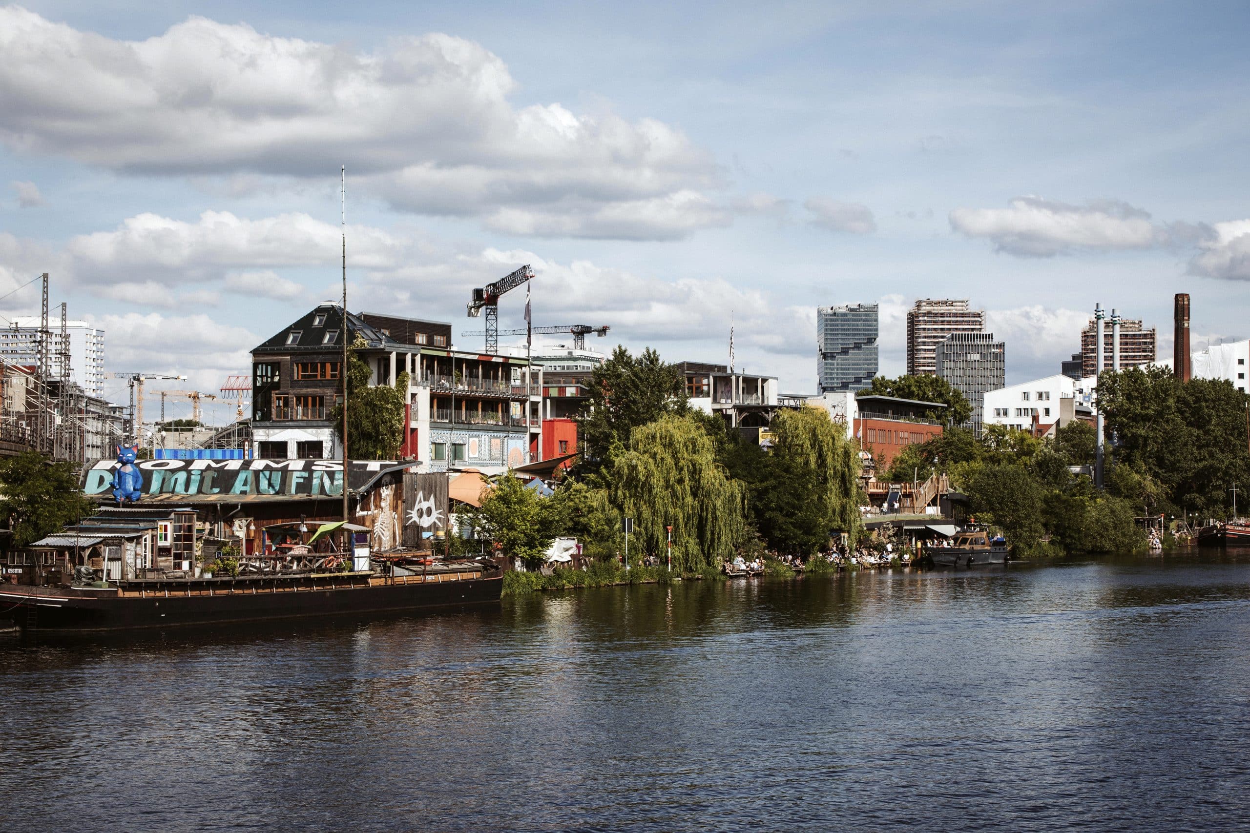 Schulzhotel Umgebung_Spiegelverdreht_Magdalena Luise Mielke _Fotografie Berlin (3 von 3)
